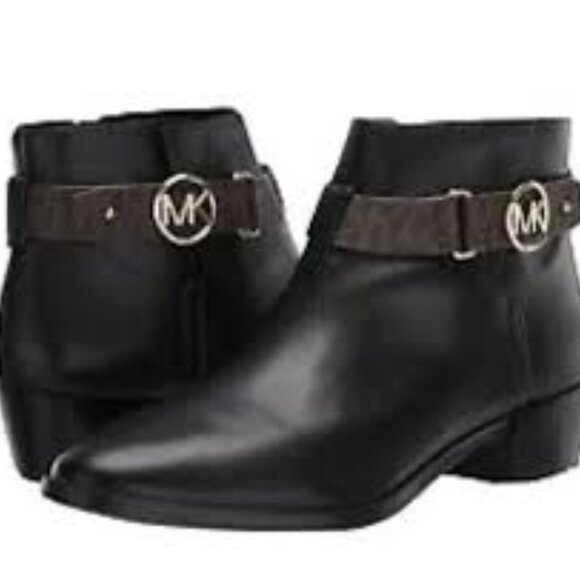 NIB Michael Kors Harland Vachetta Leather Logo Bootie BLACK - Picture 2 of 3